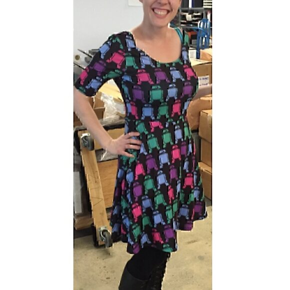 HER UNIVERSE STAR WARS Black Multi R2-D2 R2D2 Graphic Mini Fit & Flare Dress M - Picture 3 of 13